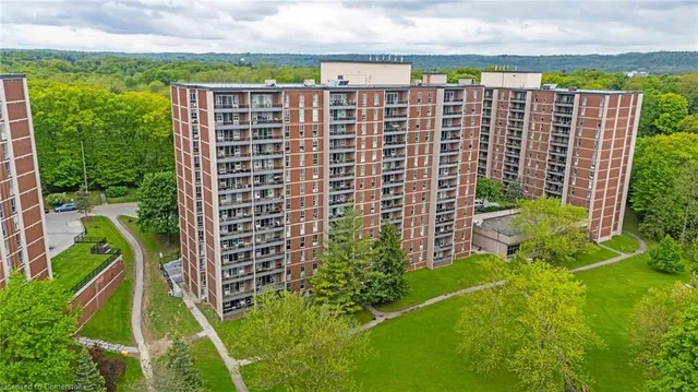 Additional image 2 of 1966 Main St Unit 1109