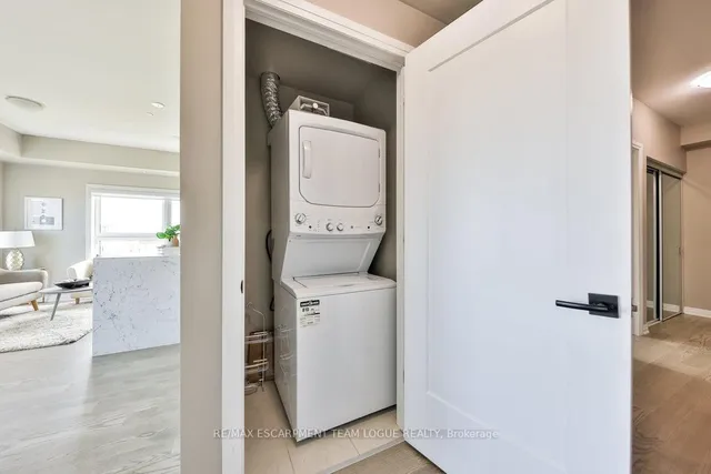 Additional image 32 of 128 GROVEWOOD COMMON Unit 509