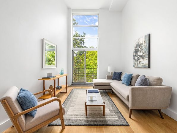 Property image for 93 Waverly Ave #3A, Brooklyn, NY 11205