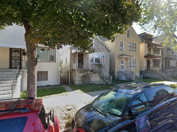 8227 S Commercial Ave, Chicago, IL 60617
