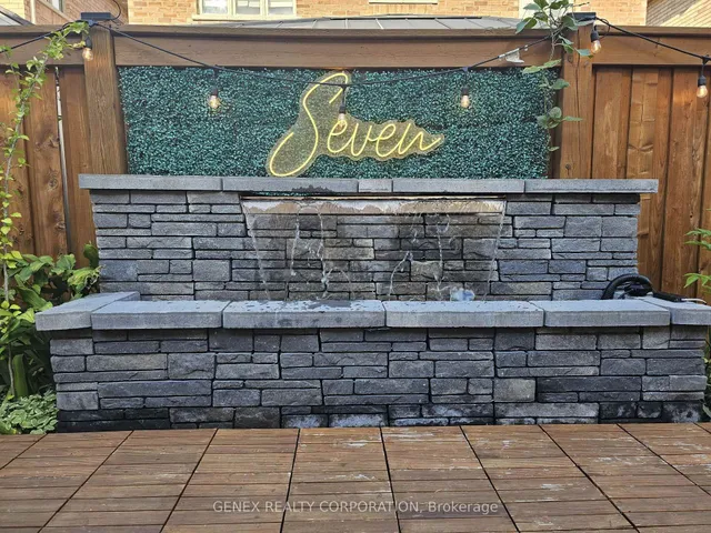 Additional image 7 of 7 Antoine St