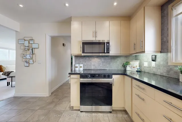 Additional image 14 of 239 Dunforest Ave