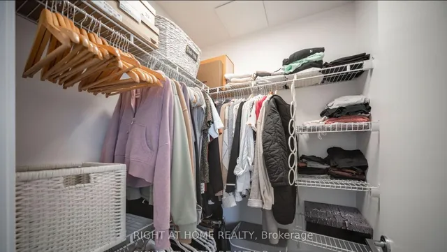 Additional image 29 of 88 Park Lawn Rd Unit 1010