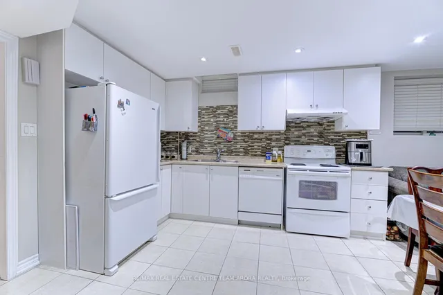 Additional image 40 of 8 Constance St