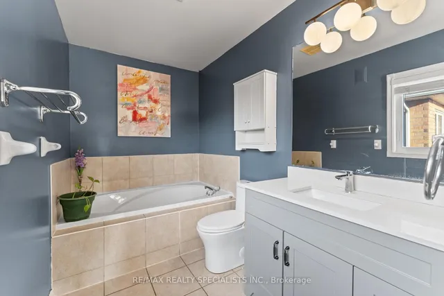 Additional image 26 of 17 Bushberry Rd