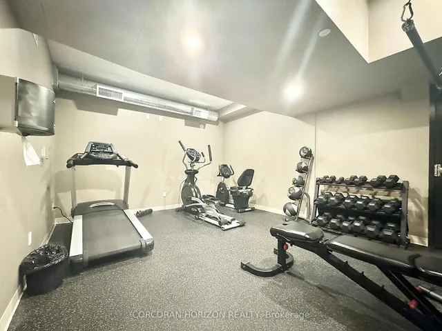 Additional image 30 of 690 KING St Unit 606