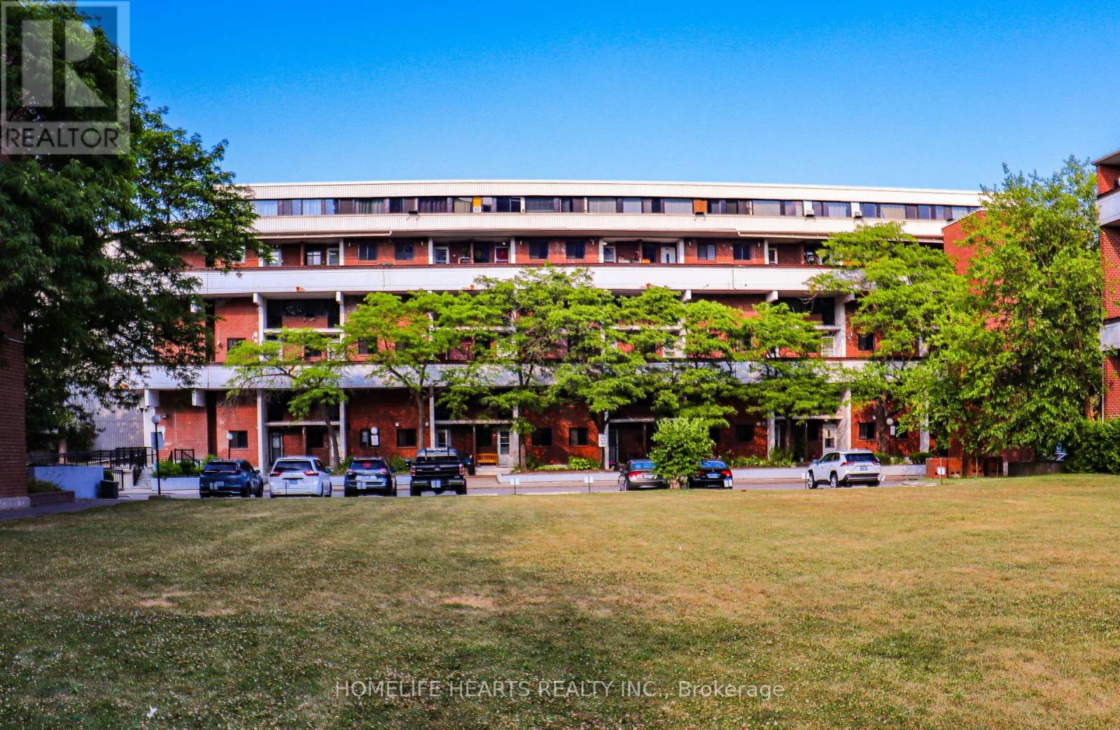 316 - 140 LEEWARD GLENWAY E|Toronto (Flemingdon Park), Ontario M3C2Y9