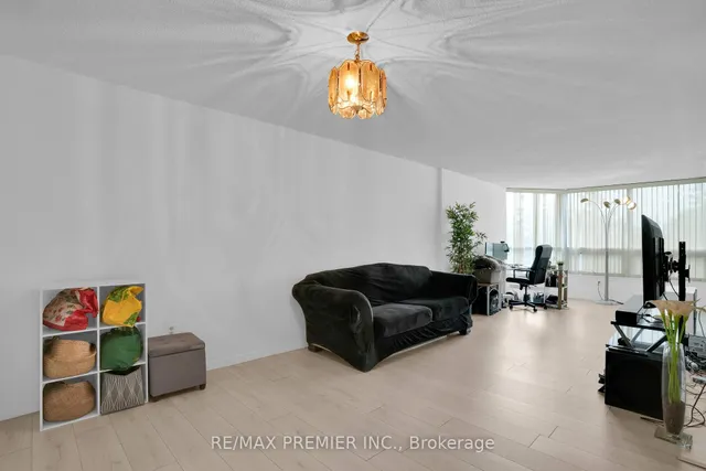 Additional image 7 of 8 Lisa St Unit 505