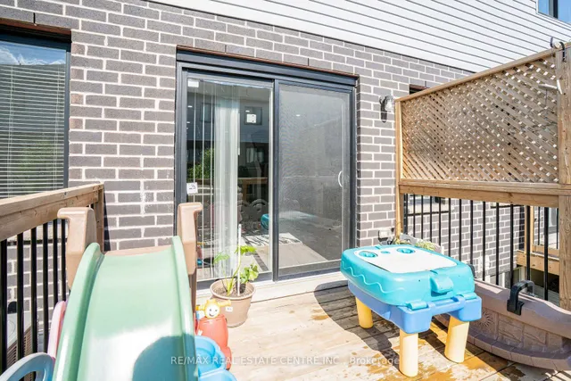 Additional image 41 of 504 WOODLEA Crt