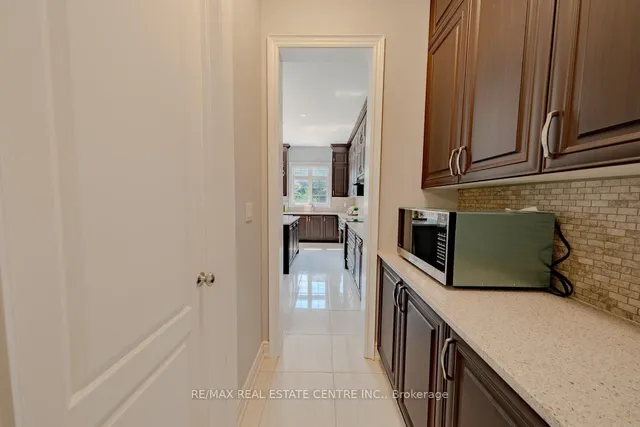 Additional image 16 of 22 Malaspina Clse