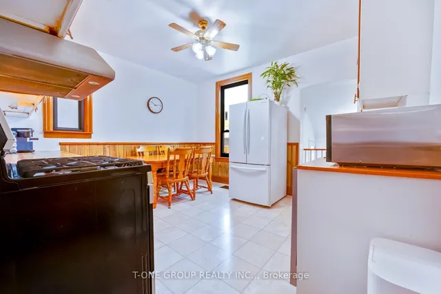 Additional image 15 of 221 Christie St