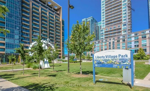 Additional image 11 of 75 East Liberty St Unit 1603