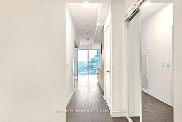 Additional image 3 of 2020 Bathurst St Unit 315