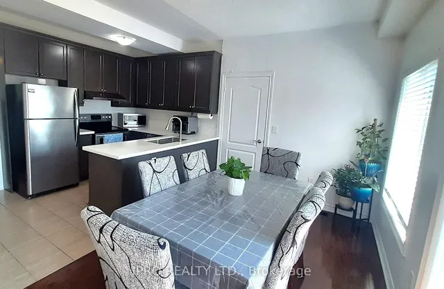 Additional image 17 of 33 Hatton Crt