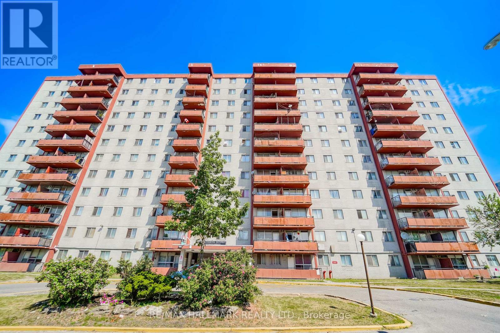 411 - 50 LOTHERTON PATHWAY|Toronto (Yorkdale-Glen Park), Ontario M6B2G7