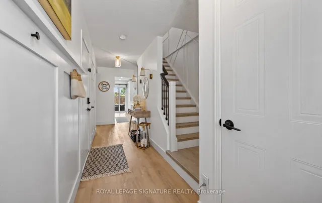 Additional image 5 of 737 Fairway Crt