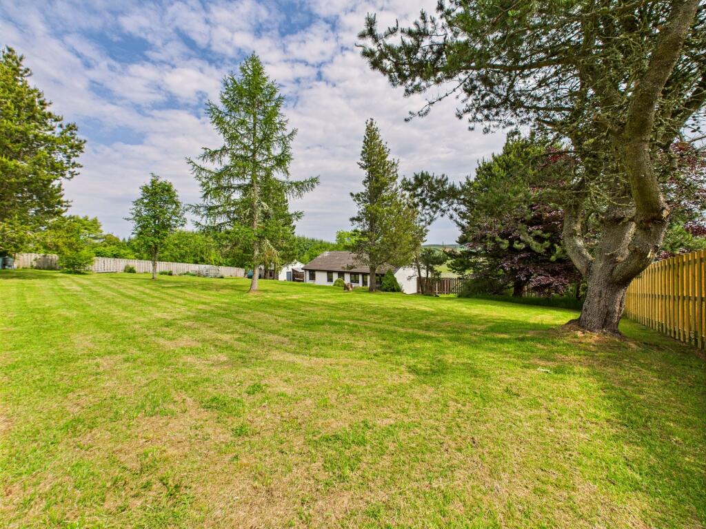 Additional image 45 of Cushnie, Alford, AB33
