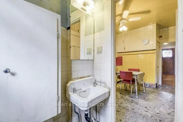 Additional image 20 of 182 Balmoral Ave