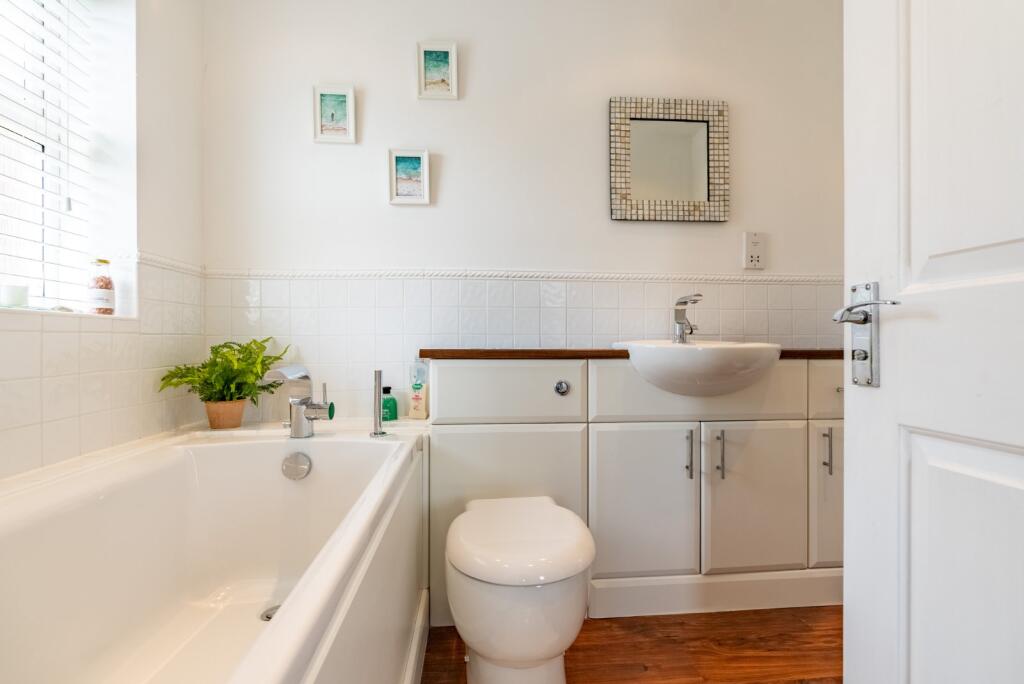 Additional image 18 of Grafton Close, St. Albans, Hertfordshire, AL4