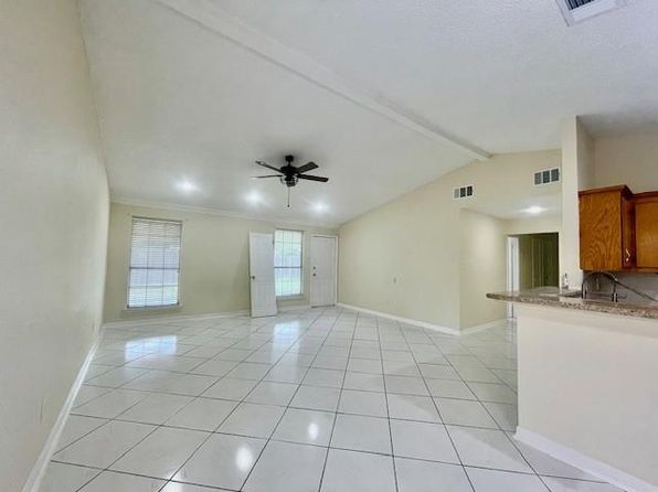 11411 Meadow Joy Dr, Houston, TX 77089