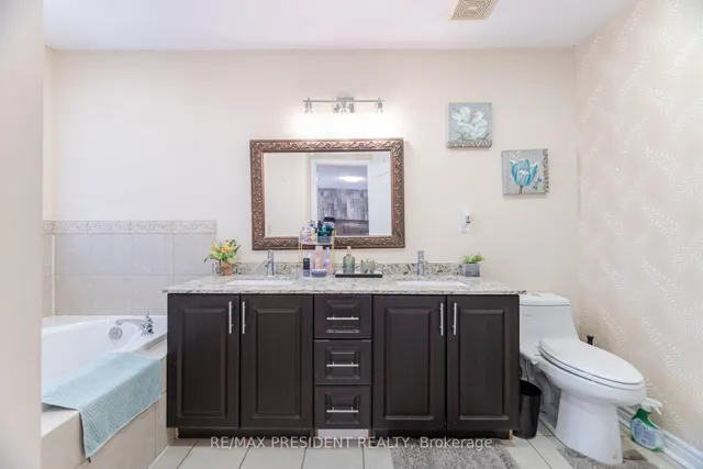 Additional image 26 of 58 Frontenac Cres