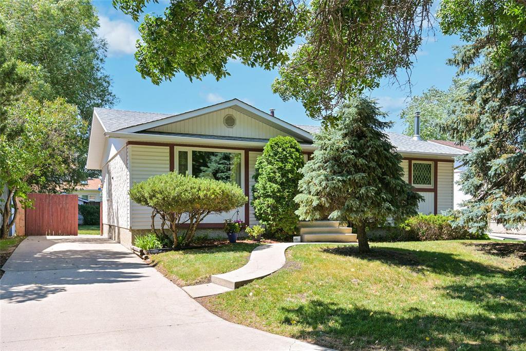 43 Galbraith Crescent|Winnipeg, Manitoba R2Y1Z5