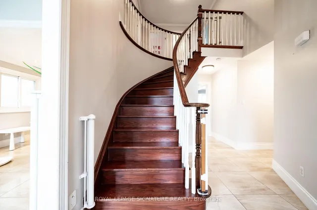 Additional image 10 of 37 Riviera Rdge