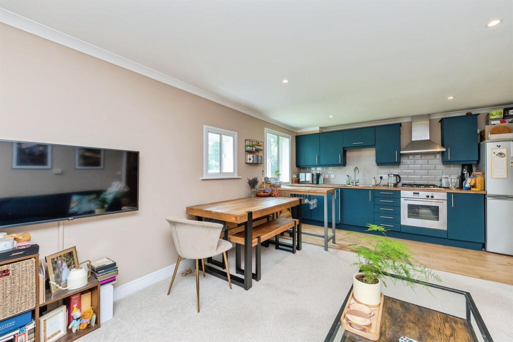 Additional image 3 of North Drive, Hatfield