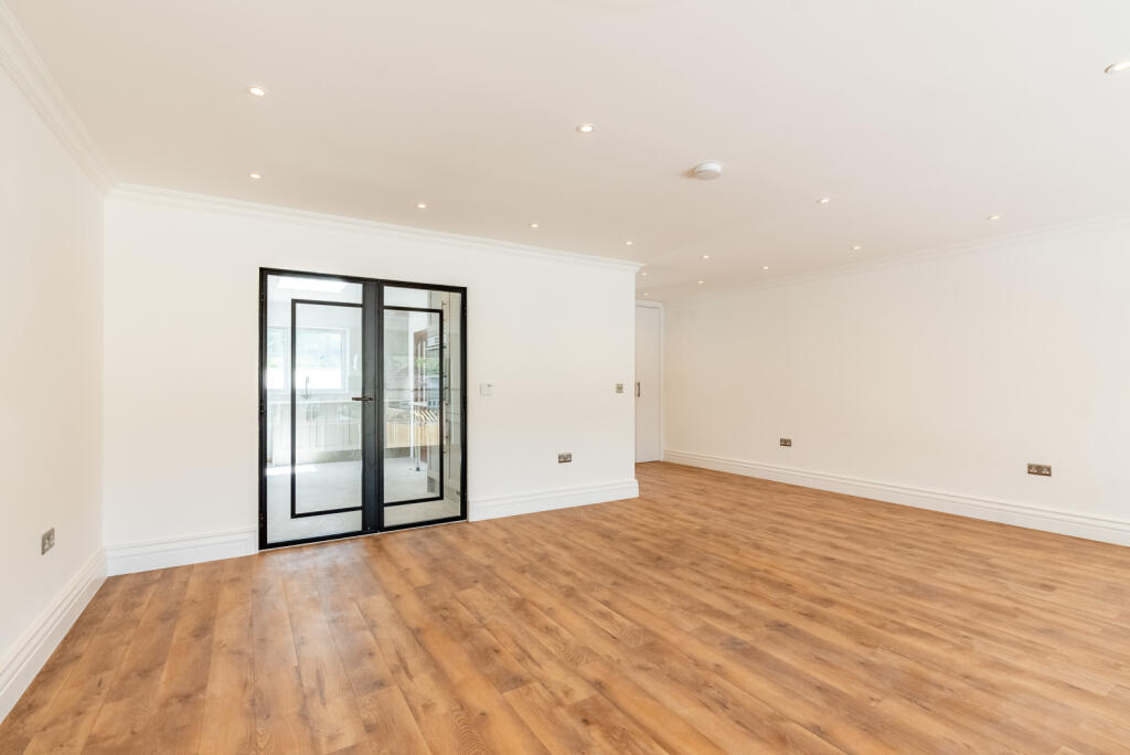 Additional image 6 of Batchwood Drive, St Albans, AL3