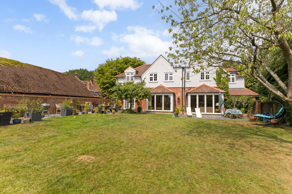 Additional image 11 of Hatching Green Close, Harpenden, AL5