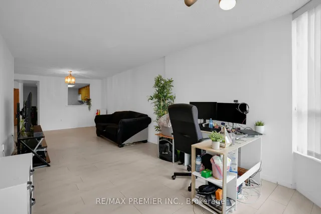 Additional image 12 of 8 Lisa St Unit 505