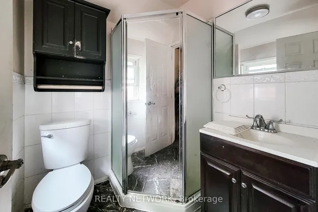 Additional image 36 of 38 Glendale Ave