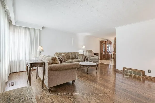 Additional image 7 of 52 Whitburn Cres