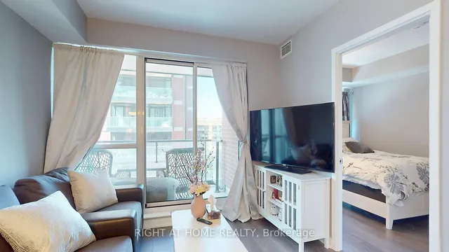 Additional image 37 of 31 Tippett Rd Unit 541