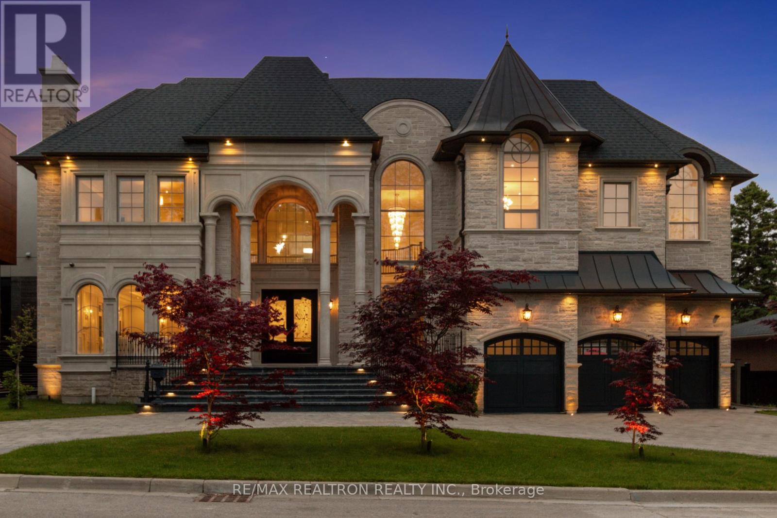 6 ORLON CRESCENT|Richmond Hill (South Richvale), Ontario L4C6S5