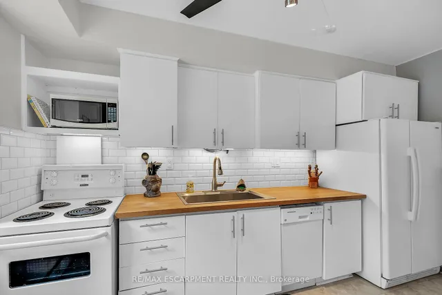 房产图片 11 - 40 Robinson St 单元 208