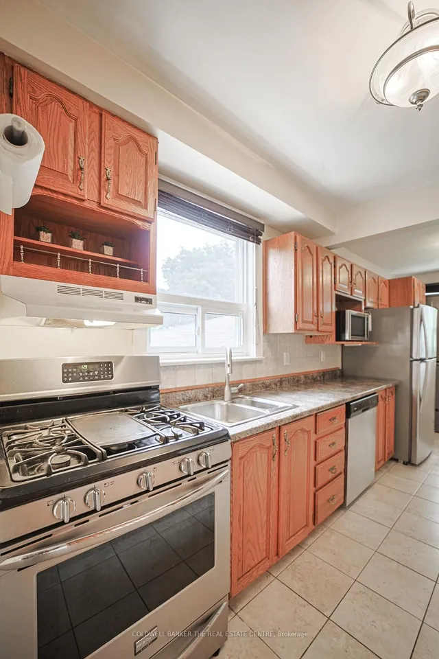 Additional image 15 of 34 Crestview Ave