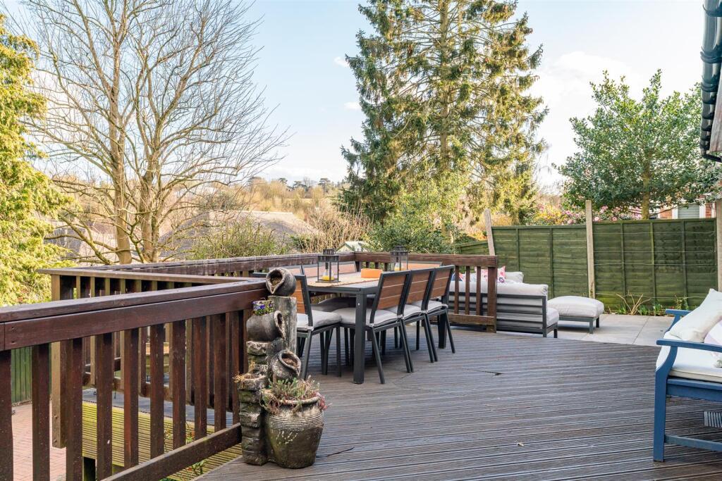 Additional image 9 of Elmoor Close, Welwyn