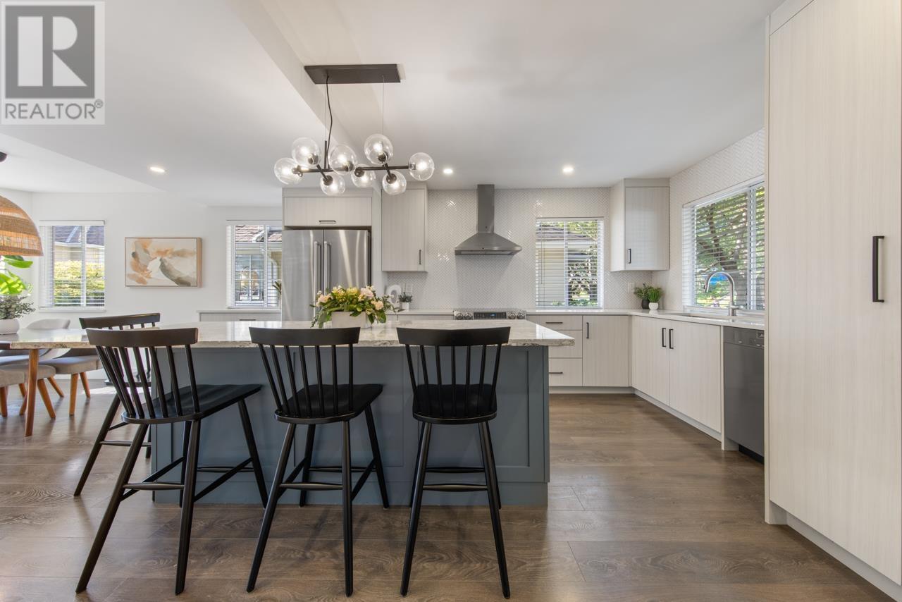 5 249 E 4TH STREET|North Vancouver, British Columbia V7L1J1