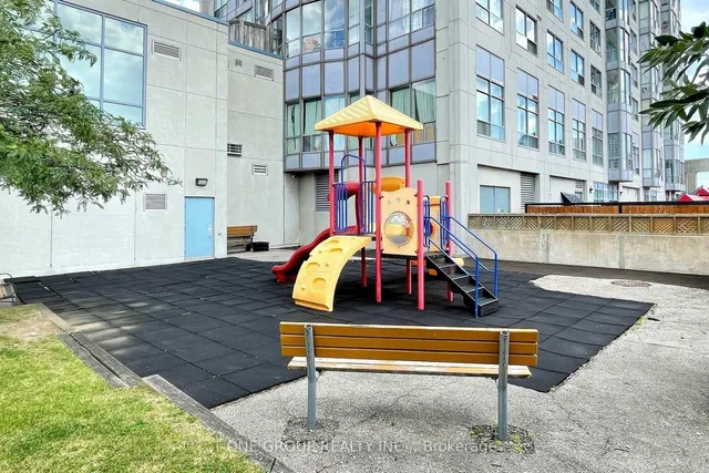 Additional image 37 of 2550 Lawrence Ave Unit 808