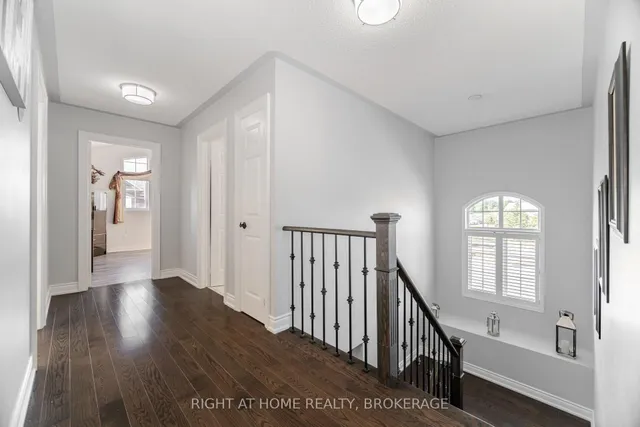 Additional image 22 of 2226 Viking Cres