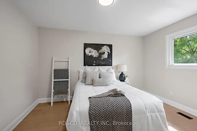 Additional image 35 of 114 Agincourt Dr