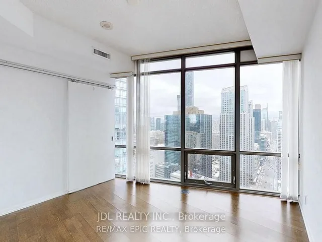 Additional image 12 of 832 Bay St Unit 2208