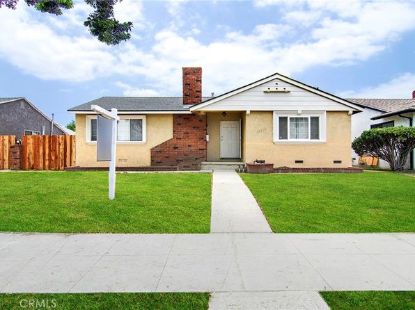 19324 Victory Blvd, Reseda, CA 91335