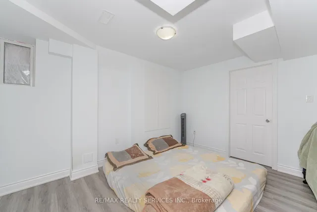 Additional image 36 of 106 Folgate Cres