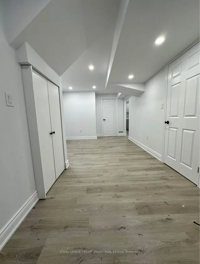 Additional image 20 of 55 Rockcliffe Dr