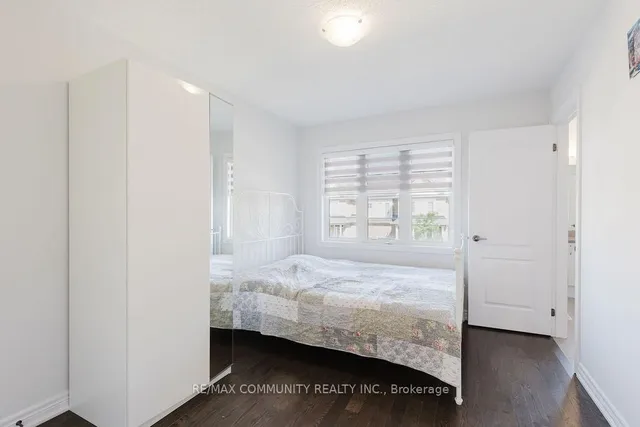 Additional image 28 of 100 Folgate Cres