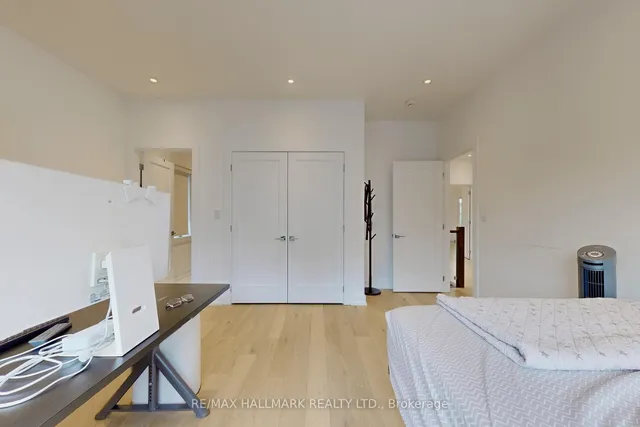 Additional image 30 of 114 Lloyd Manor Rd