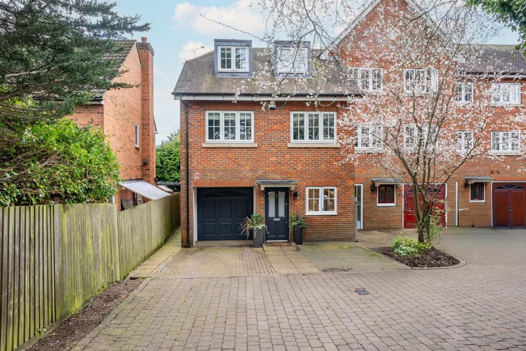 Additional image 27 of St. Andrews Drive, St. Albans, Hertfordshire, AL1