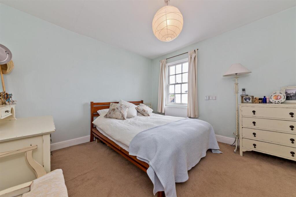 Additional image 11 of Sopwell Lane St. Albans